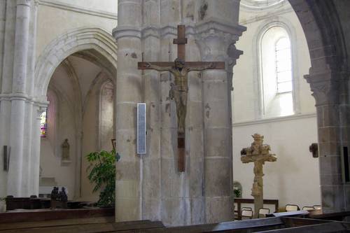 Le Christ en bois